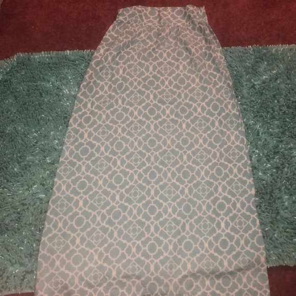 Plum Pretty Sugar Skirt - Picture 1 of 4